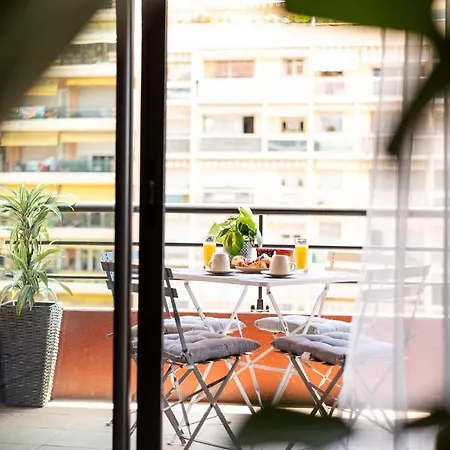 Superbe Rénové Au Centre De Appartement Menton